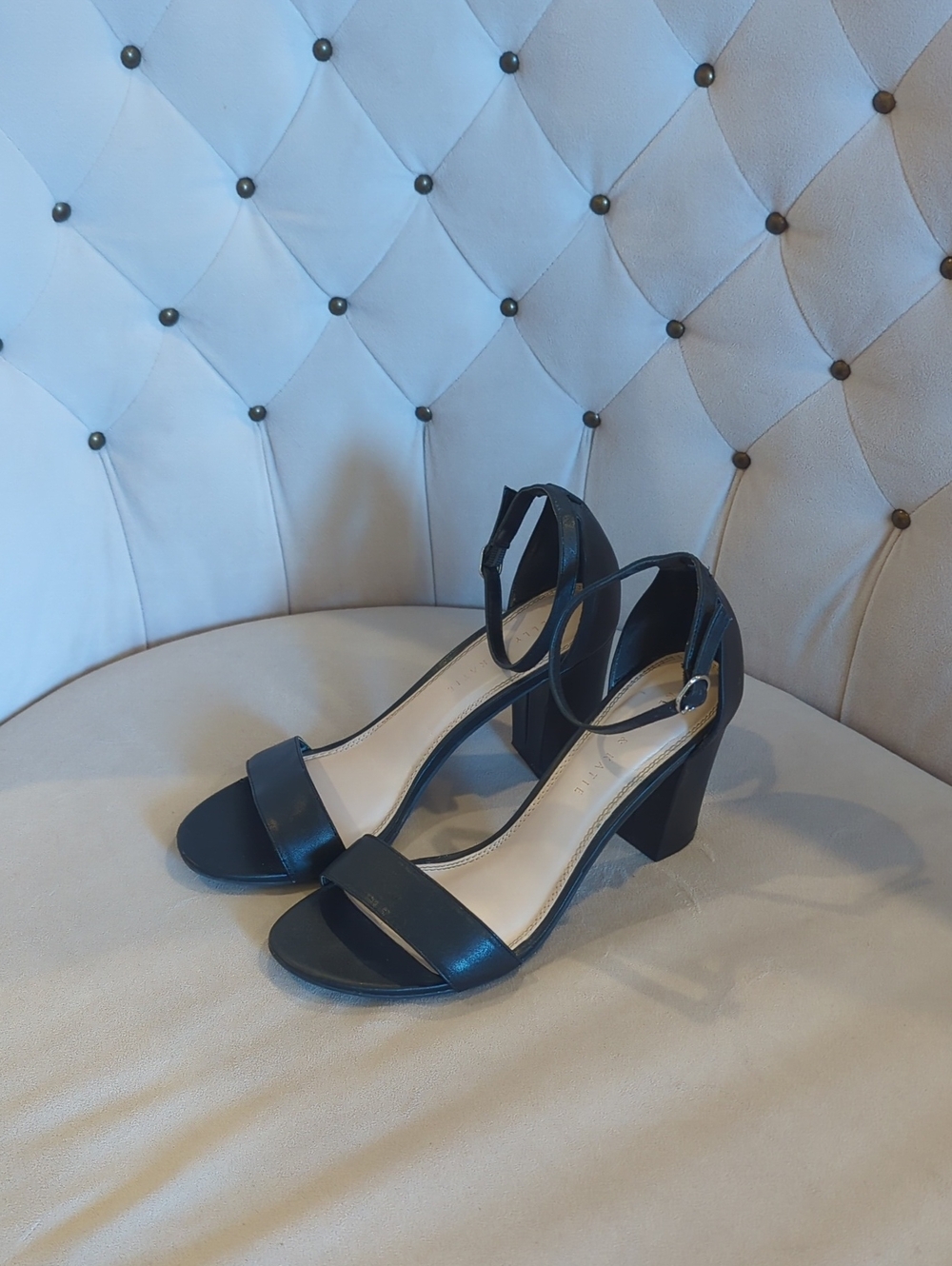 8.5 Kelly & Katie Women's Black Ankle-Strap Block Heel Sandals